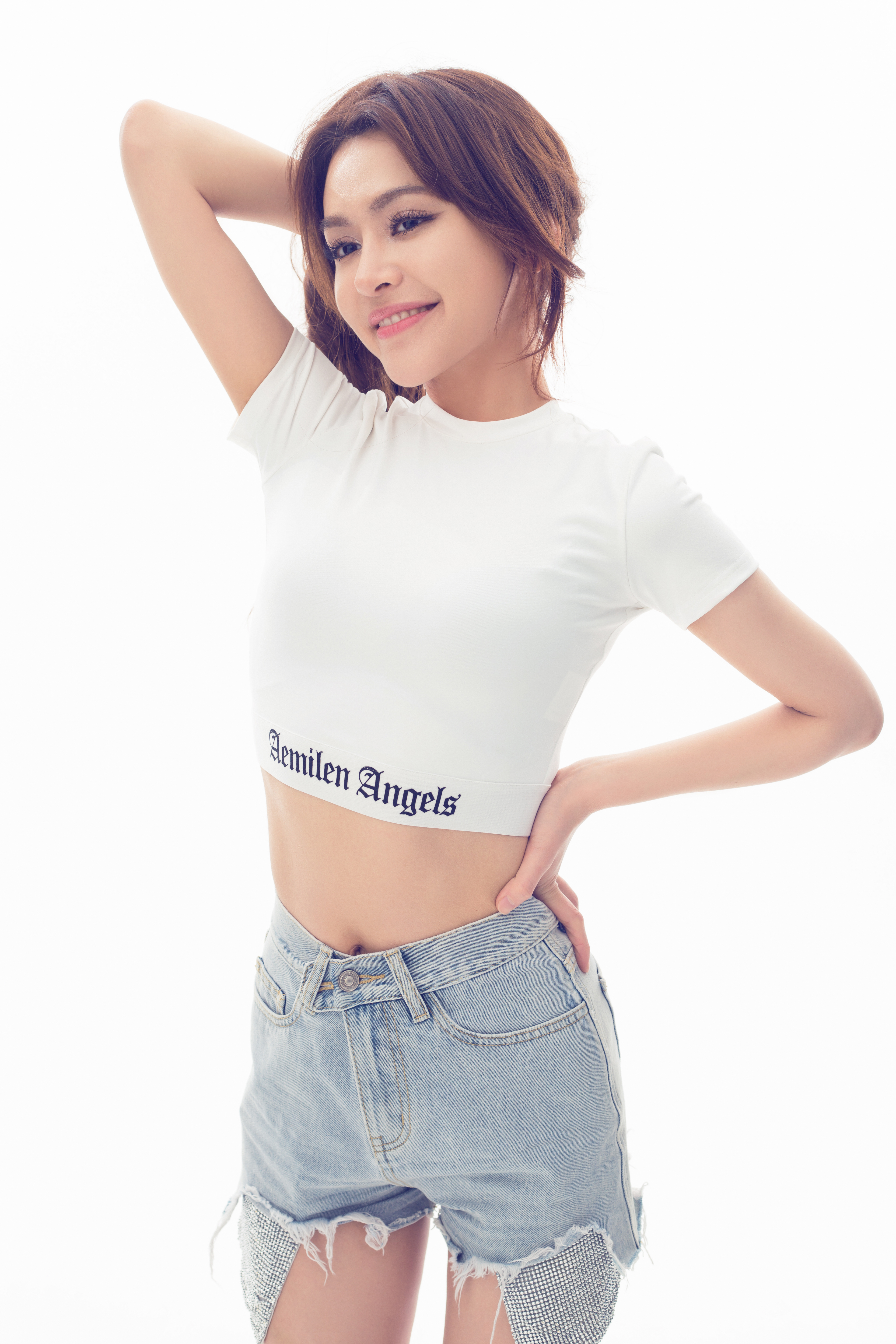 data-id="gncny6rkuf">庞奕欣,1998年1月13出生,中国内地影视女演员