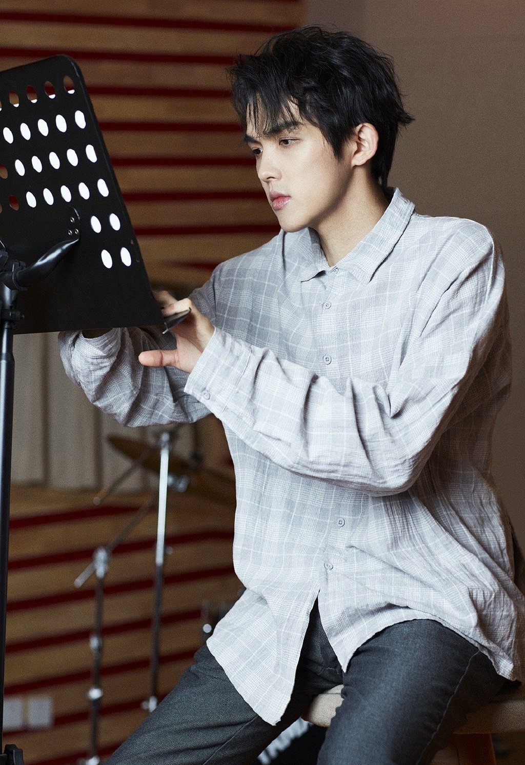  p data-id="sun6dm1ad9xv">李柄熹,1995年9月10日出生,小提琴手.