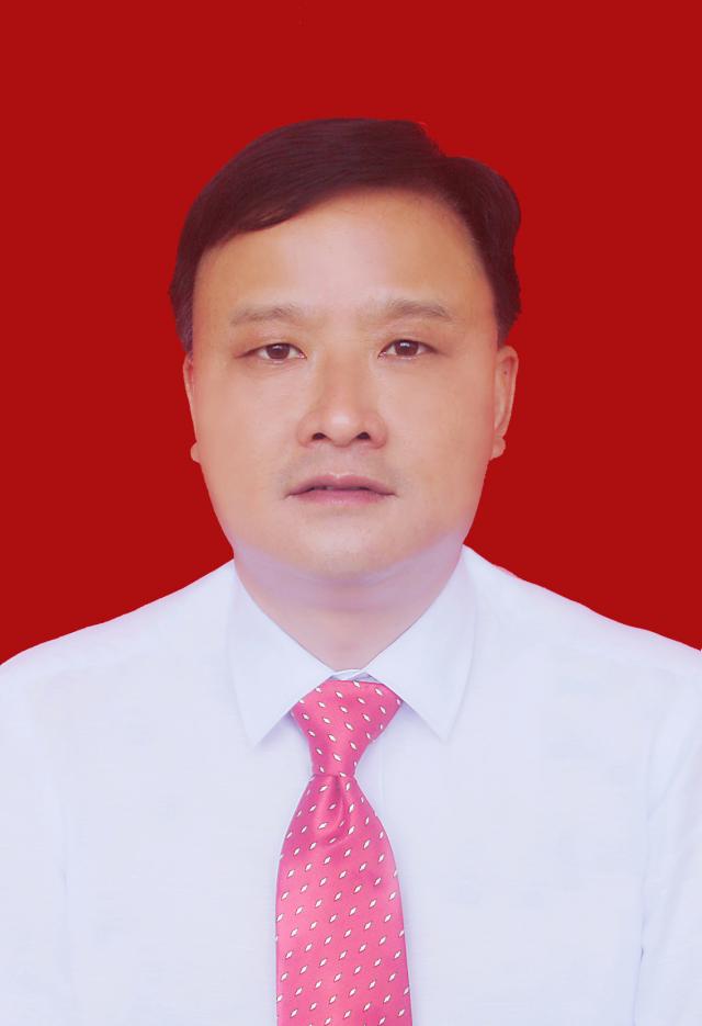  /p> p data-id="slulncoxr9gh">现为江西省永新县审计局党组书记