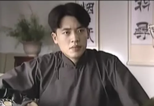 钢,红色经典电视剧《 a target="_blank" href="/item/红岩/8941930"