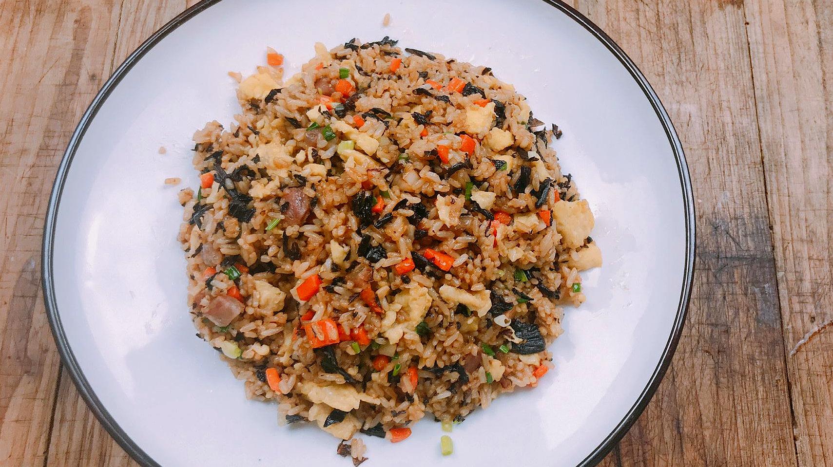  a target="_blank" href="/item/梅干菜/765046"