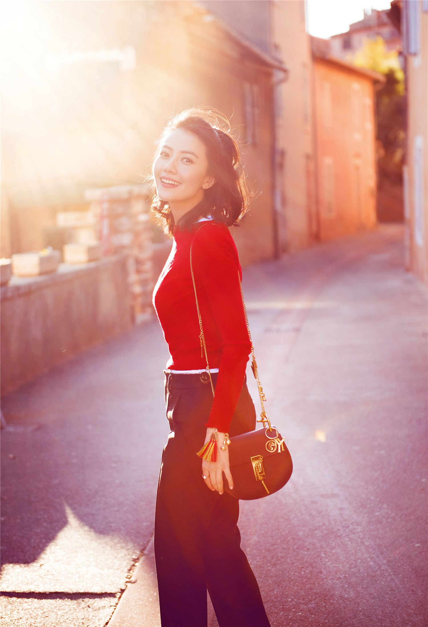 1979年10月5日出生于北京市丰台区,祖籍河北唐山,中国内地影视女演员