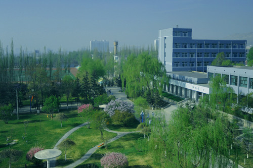  p>青海大学昆仑学院( i>kunlun college of qinghai university /i>)