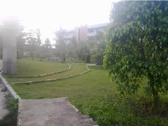 href="#" data-lemmaid="2279862">晋江市 /a>南峰中学位于晋江市永和