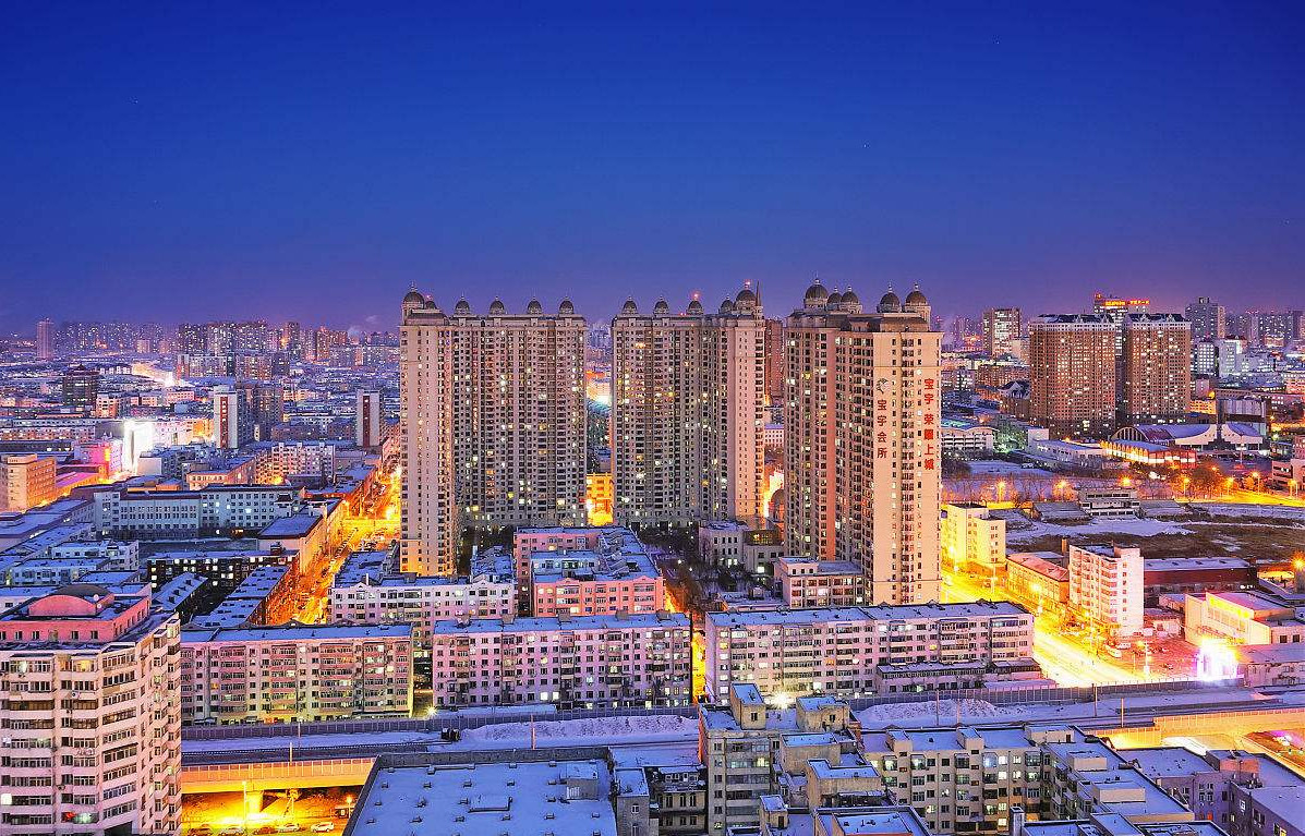  p>哈尔滨市,简称"哈",别称 a target="_blank" href="/item/冰城