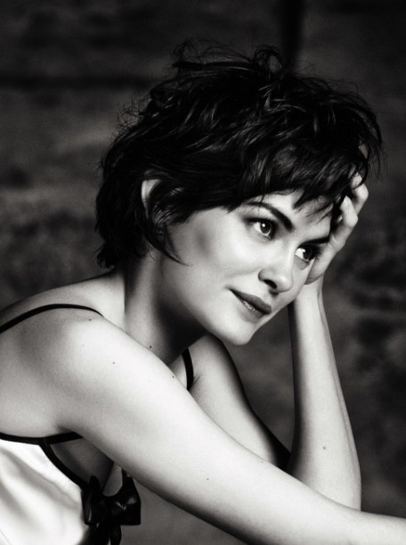  p>奥黛丽·塔图(audrey tautou),1976年8月9日出生于法国伯蒙,法国女