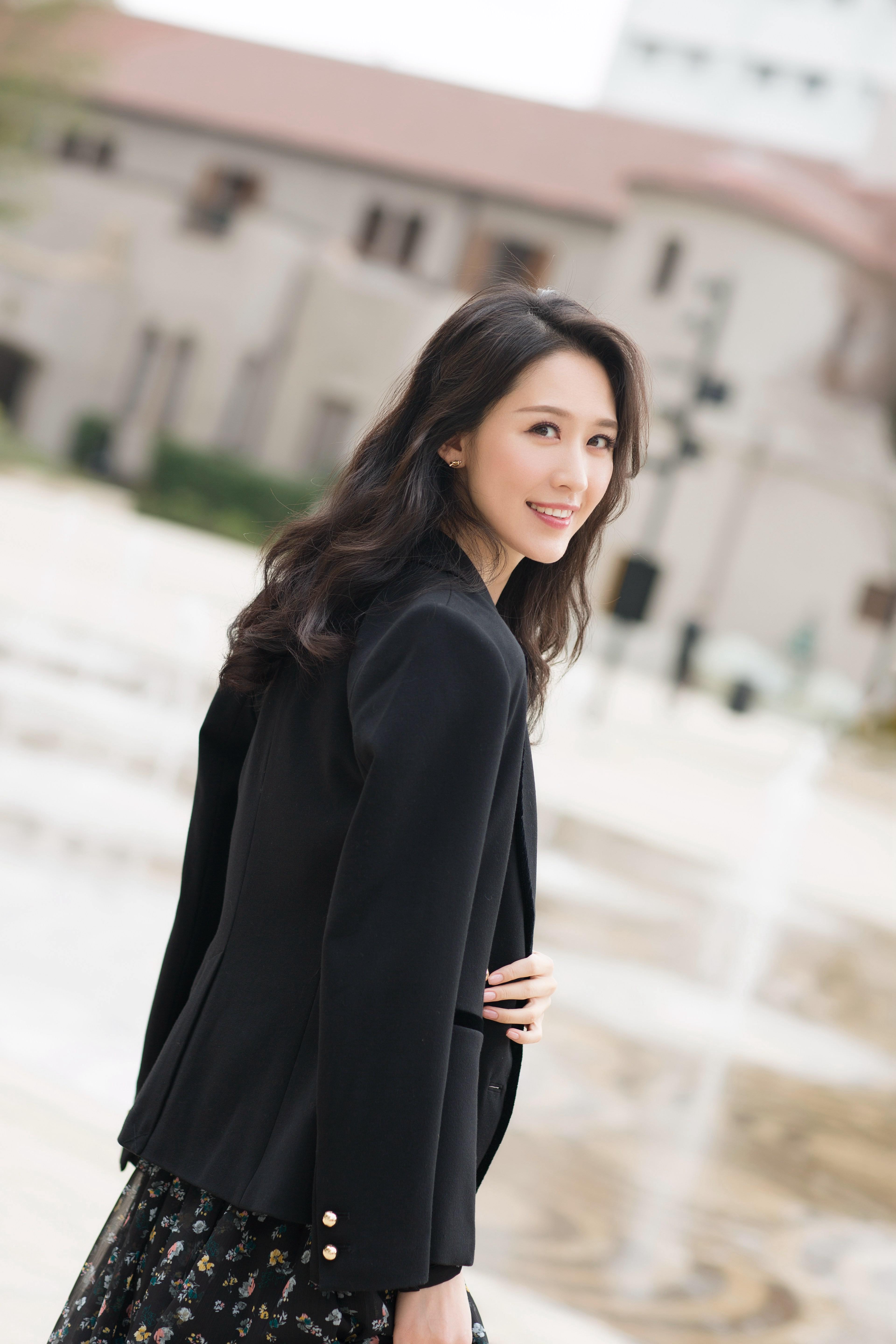  p>张雯,1985年9月12日出生于上海市,中国内地女演员,毕业于 a target