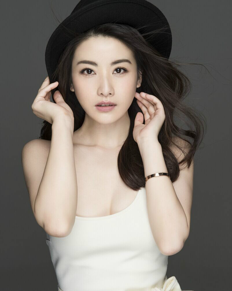  p data-id="gnbqk1kgh7">贺丹丹,中国内地女演员,毕业于北京师范大学