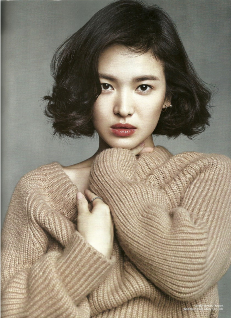  /i>,1981年11月22日出生于韩国大邱广域市,韩国影视女演员