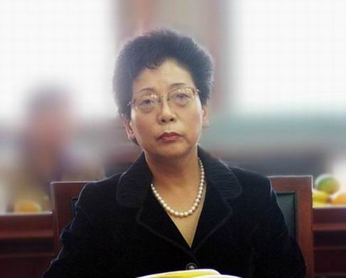  p data-id="gnb0axe934">白宏,曾用名曹海云,女,1950年10月12日出生