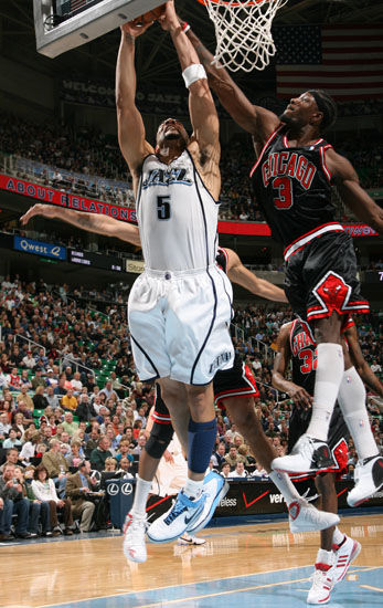  p>本·华莱士(ben wallace),1974年9月10日出生于美国 a target="