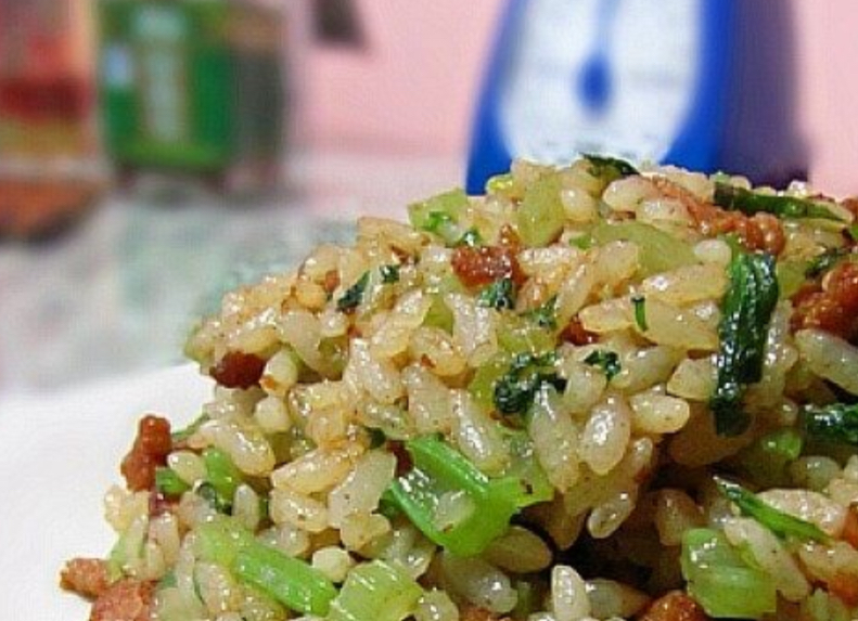 香芹牛肉末炒饭