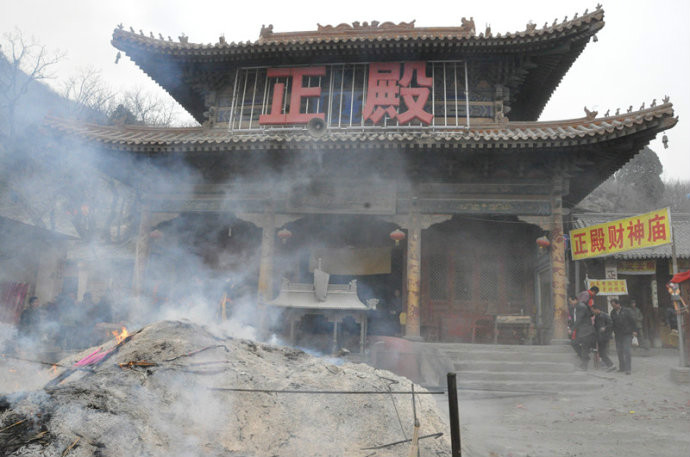 易县后山奶奶庙