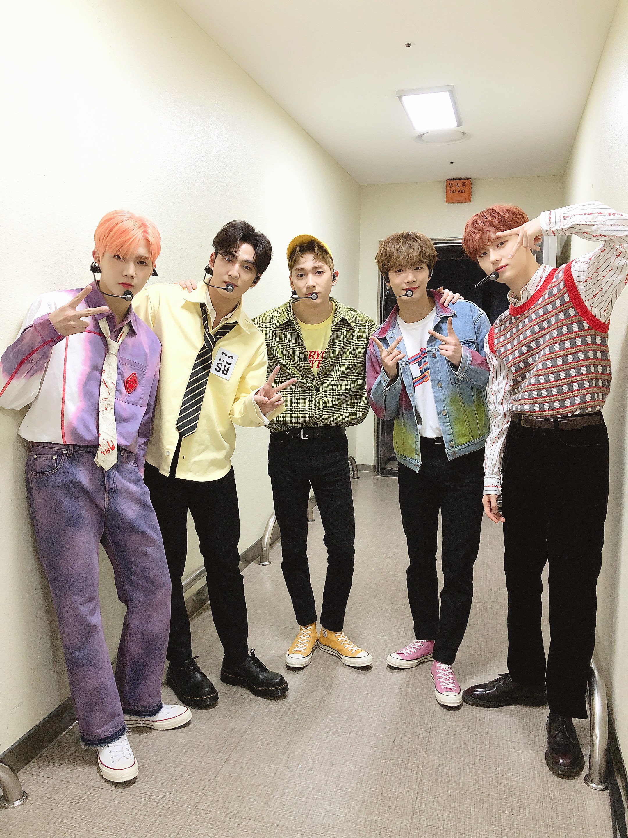  p>nuest(            ),是韩国 a href="#">pledis entertainment 