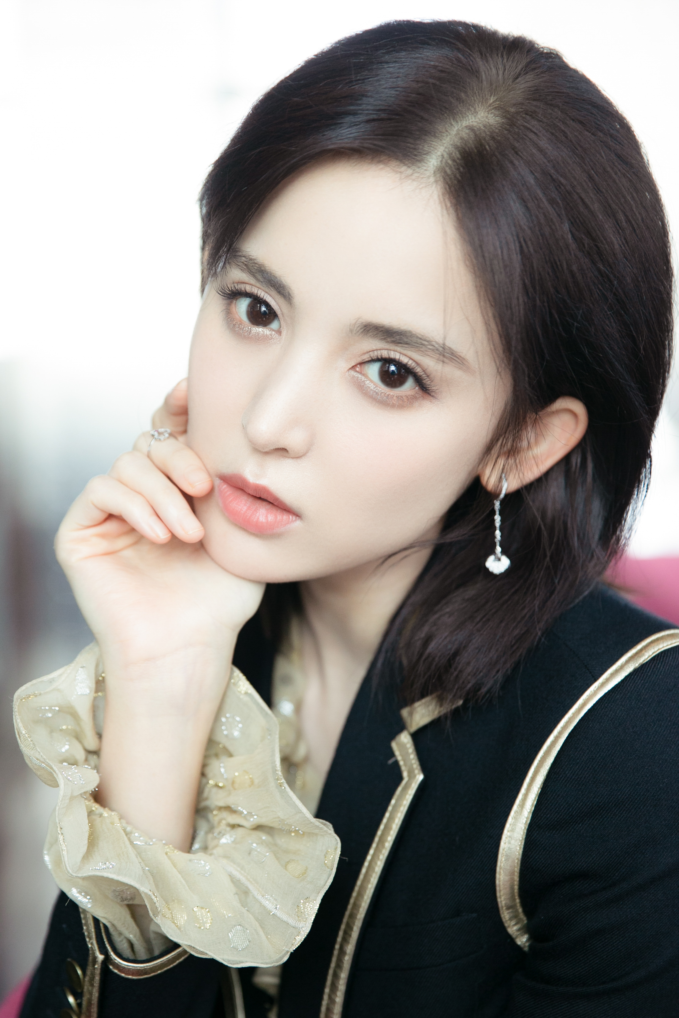  p>古力娜扎(gulnazar),1992年5月2日出生于新疆乌鲁木齐市,中国内地