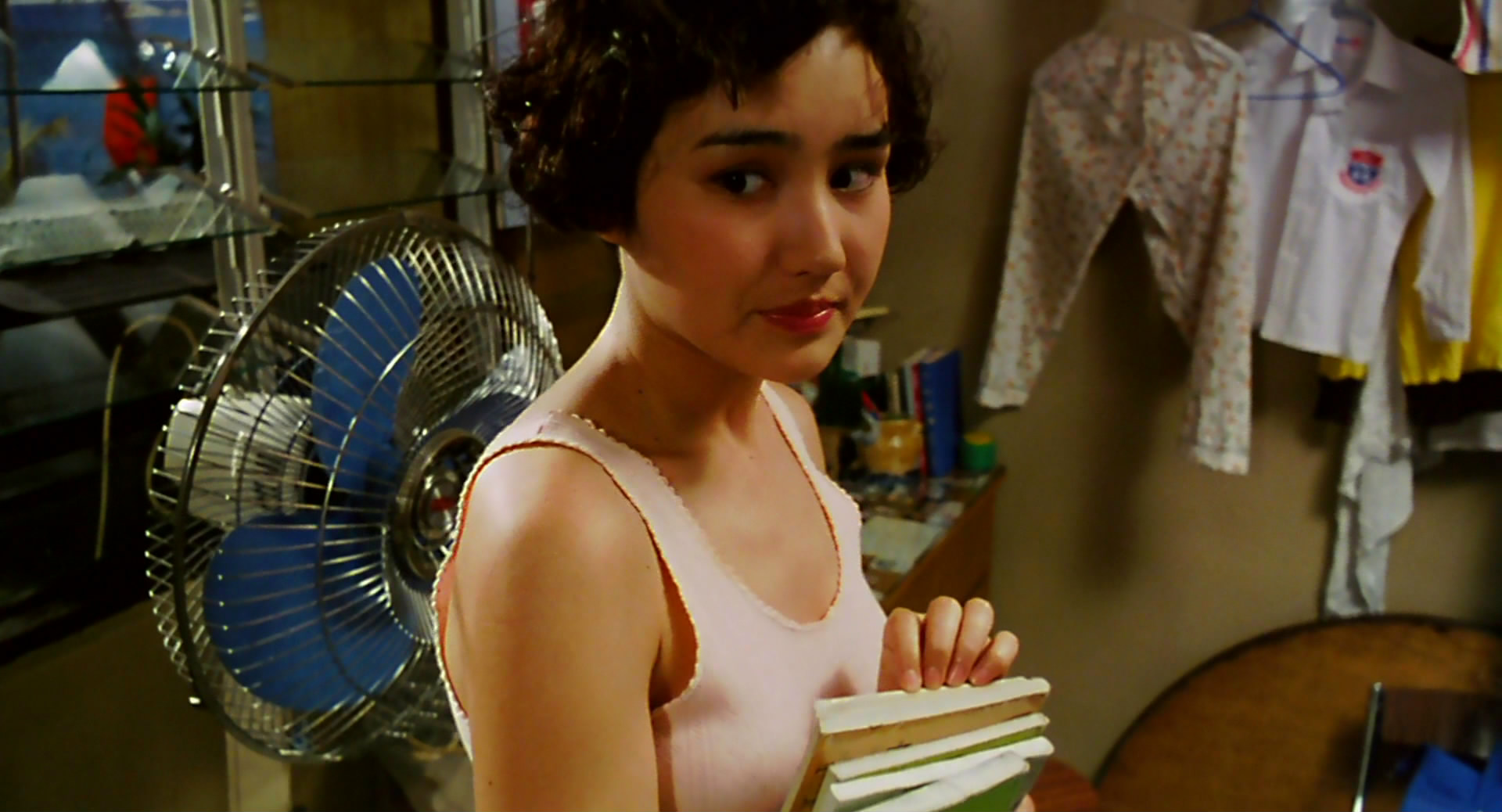  p>柏安妮(ann bridgewater),1963年6月12日出生于中国香港,华语影视