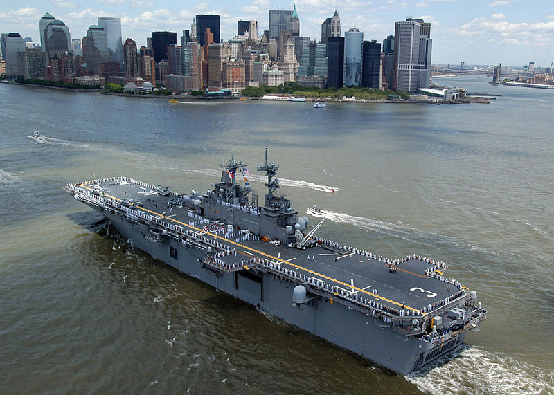 p>黄蜂级两栖攻击舰(英文: b> i>wasp-class amphibious assault