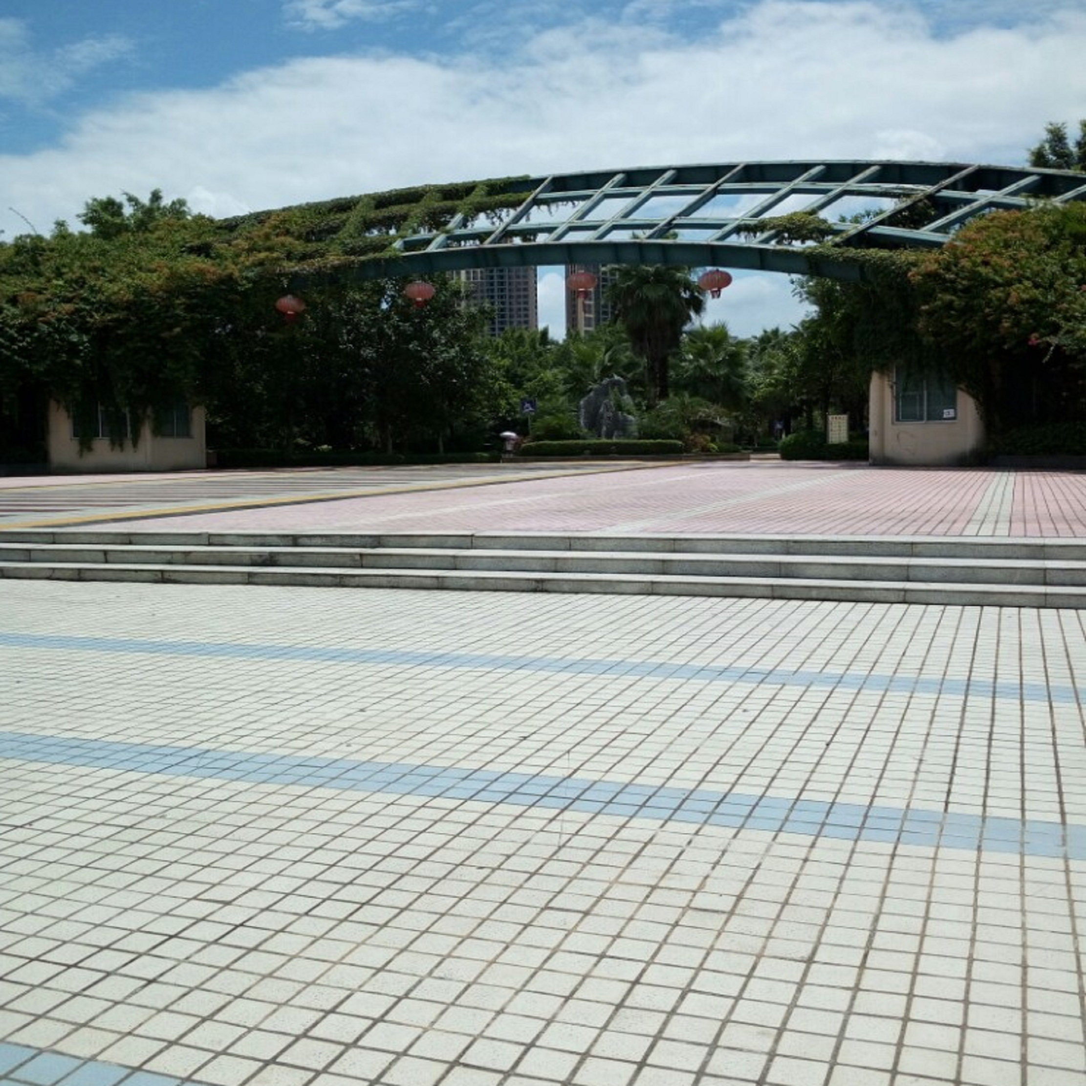 data-lemmaid="7553853">贵港市 /a>马草江公园总体布局概括为:三门两