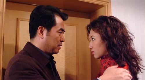 贪官背后的女人