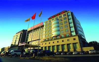  p data-id="gnhe4almvf">翰林大酒店坐落于泉城济南的迎宾大道——经