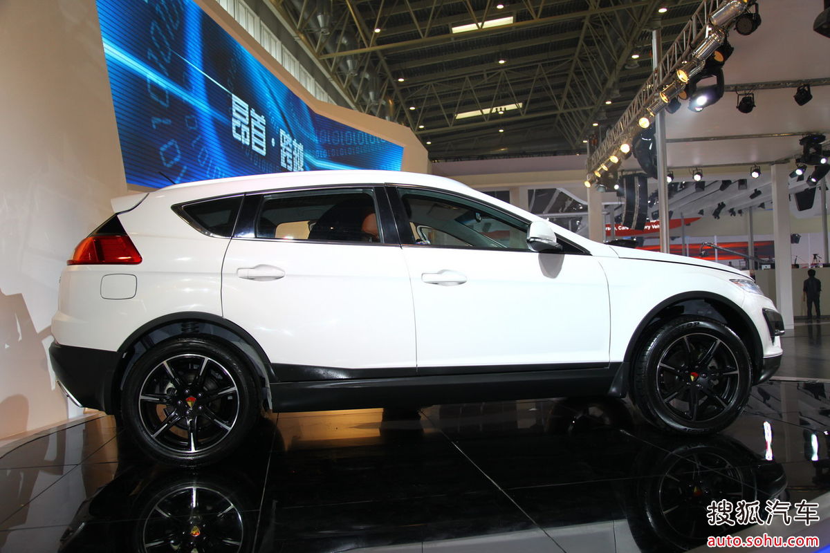  p data-id="gn94810a86">莲花t5是青年莲花生产一款suv车型,外形设计