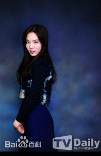  p>尹邵熙(         ,yoon so hee),1993年5月7日出生于韩国首尔,毕业