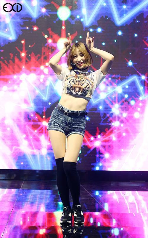 成功摆脱“舞蹈白痴”的爱豆：RM、金在奂、惠利、HaNi、崔荣宰！_百科TA说