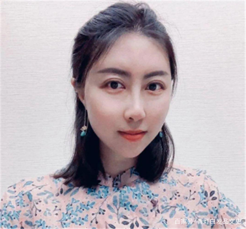 贾浅浅的现代诗水平如何？专业人士的犀利点评，果然非同凡响百科ta说 