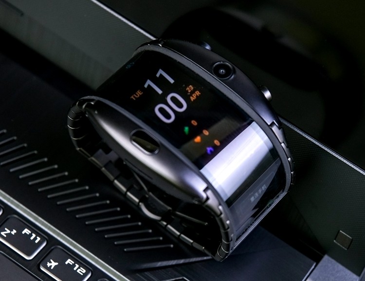  p>努比亚阿尔法是努比亚于2019年4月8日在北京发布的手机.