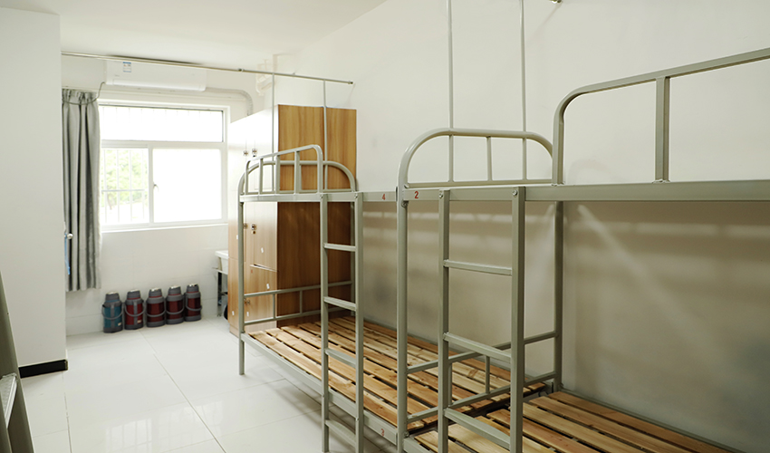  p data-id="gnbt8ihyc2">南京建康高级技工学校是由江苏省人力资源和