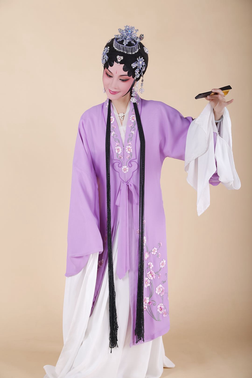  p data-id="tdebm0yrkqye">余玉婵,越剧演员,越剧戚派再传弟子, a