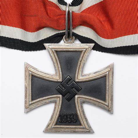 一个德国战士,以能够得到铁十字勋章作为自己的莫大荣誉.