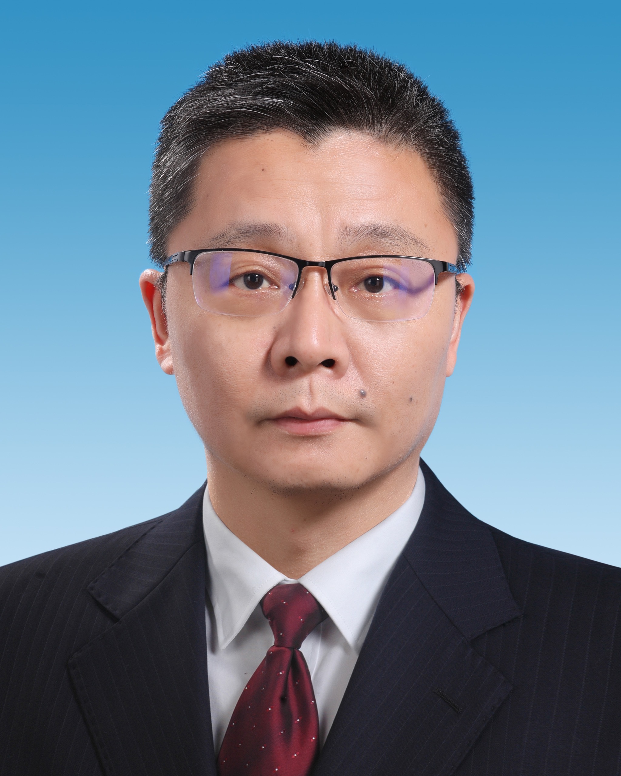  /p> p>现任宁海县委常委,宣传部部长. /p>