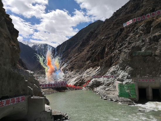 叶巴滩水电站