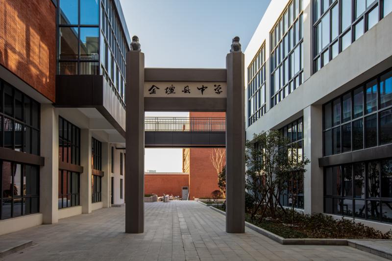 省华罗庚中学是 a target="_blank" href="/item/金坛区/17540939"