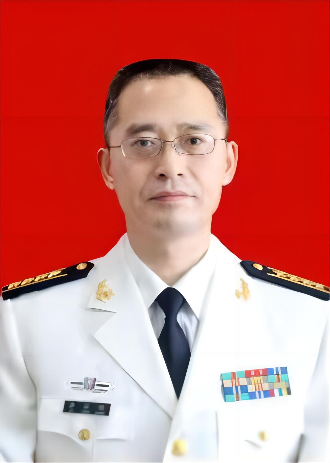 李兴刚,男,现任湖南省军区党委常委,战备
