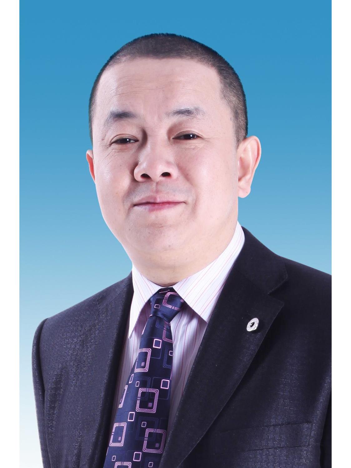  p data-id="gnaxvkrmwm">杨建新,男,1969年6月生,汉族,山西太原人