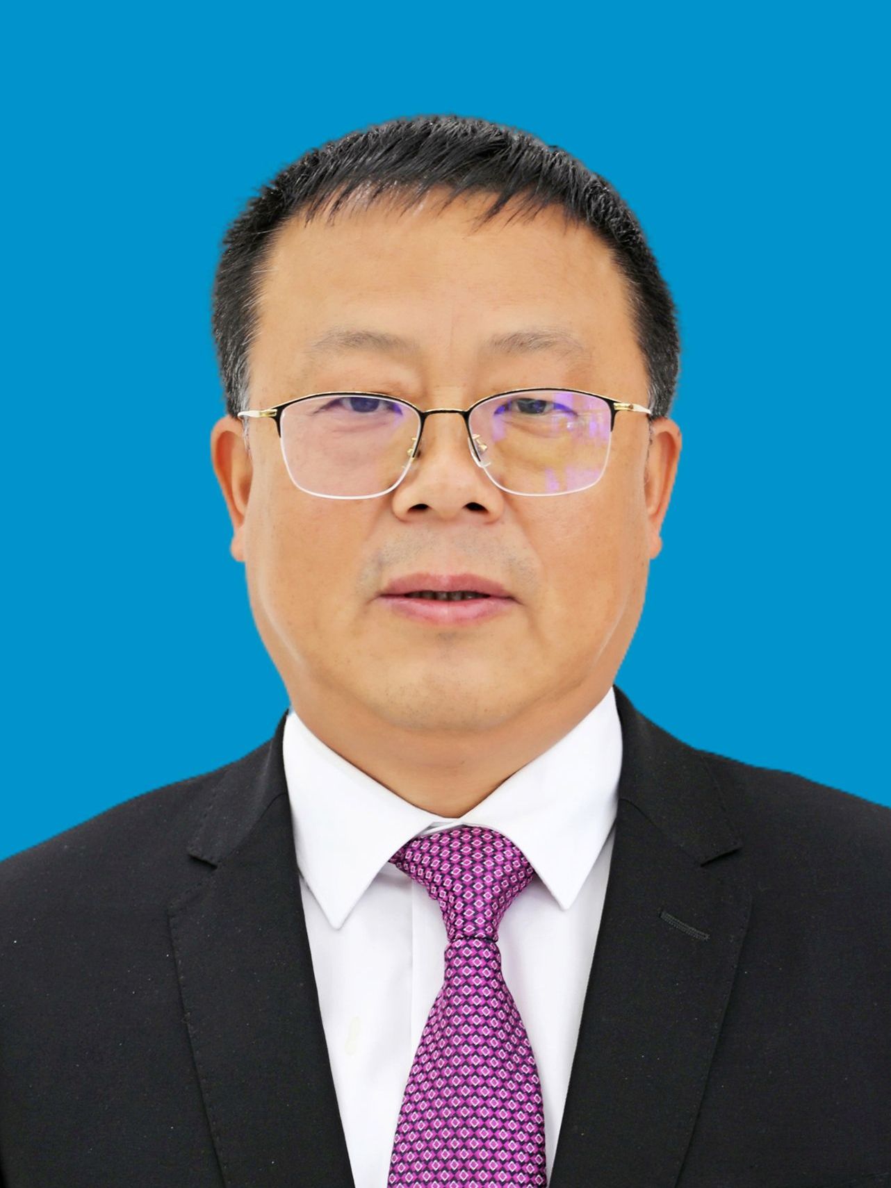 id="tlwkxfhzop0l">现任湖北省十堰市竹山县委常委,常务