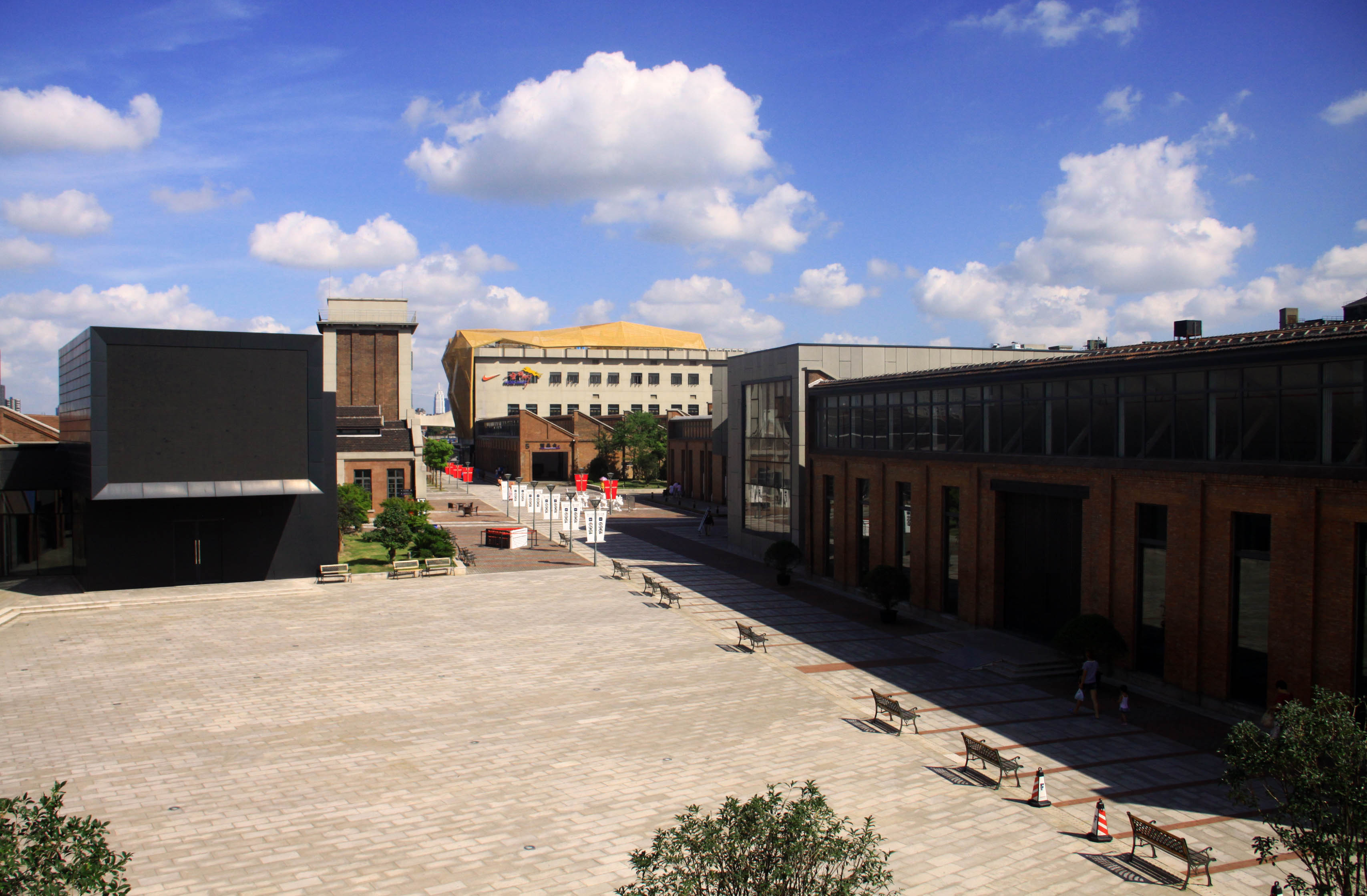  p>上海国际时尚中心位于 a target="_blank" href="/item/上海市