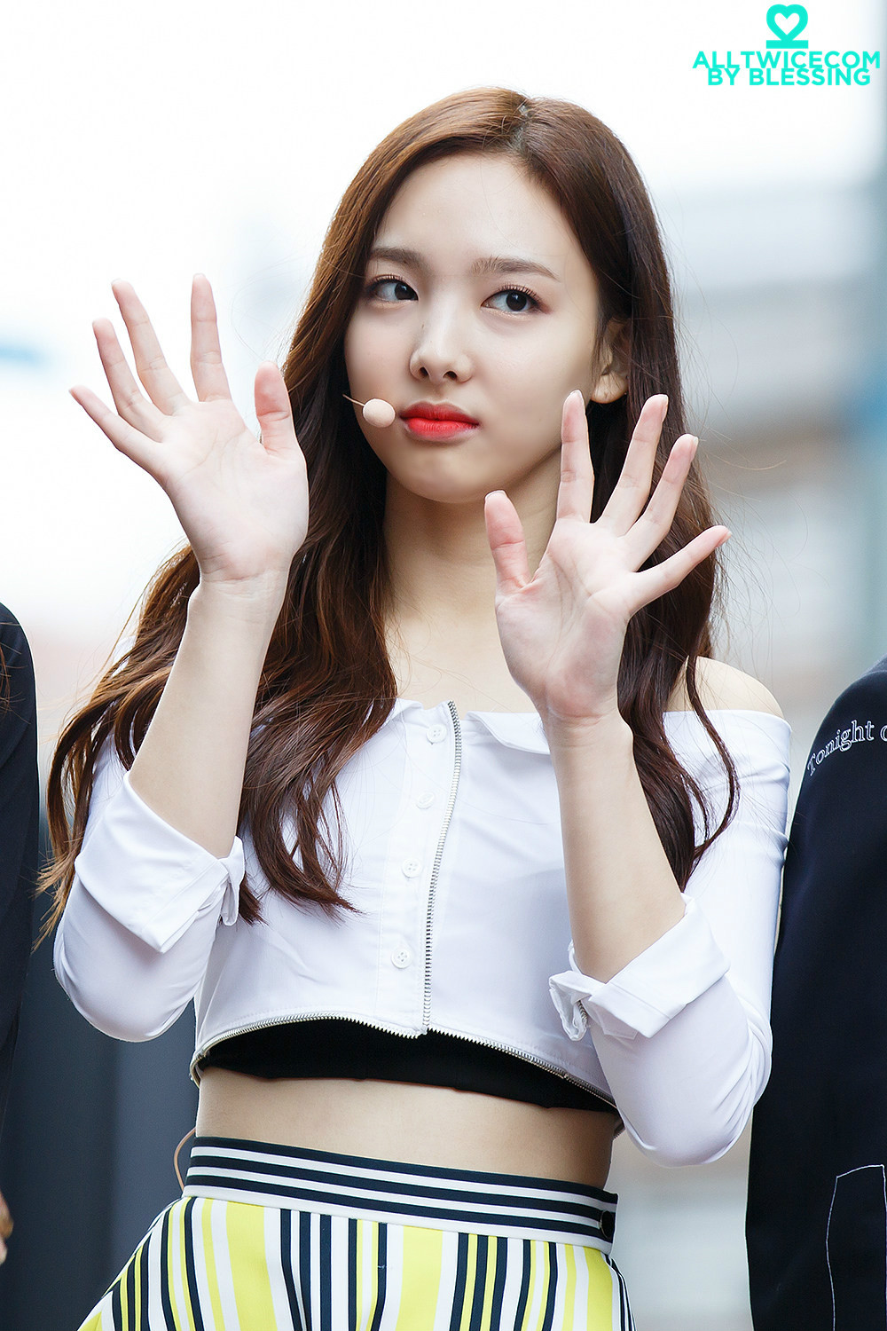  p>林娜琏,1995年9月22日出生于韩国首尔特别市江