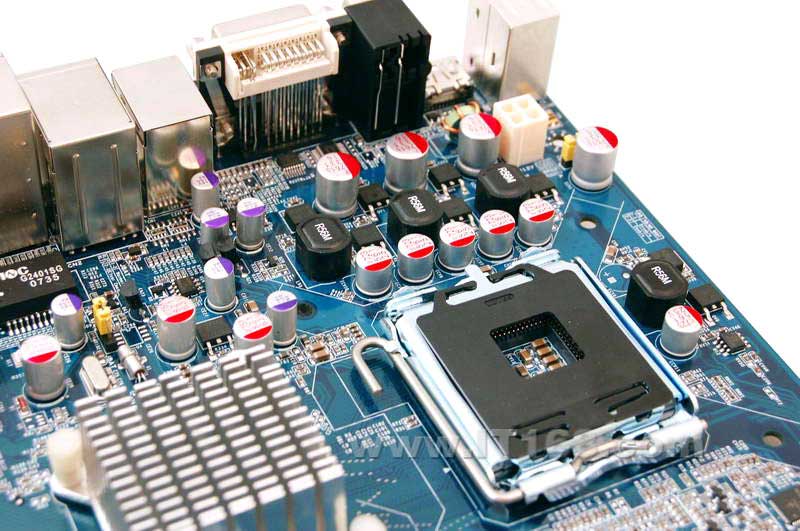 昂达聘请多名留学归国技术人员与国内著名学府合作,投资成立昂达电子