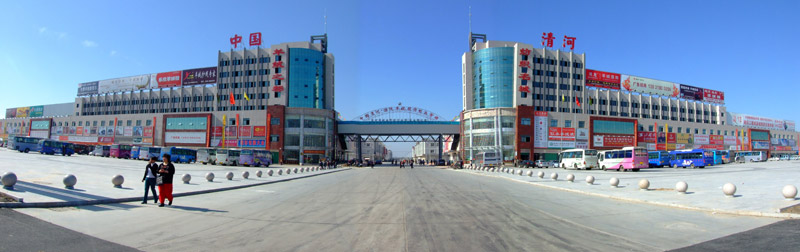  p data-id="gnhif3q09i">位于河北省清河县有一个羊绒制品市场,那里