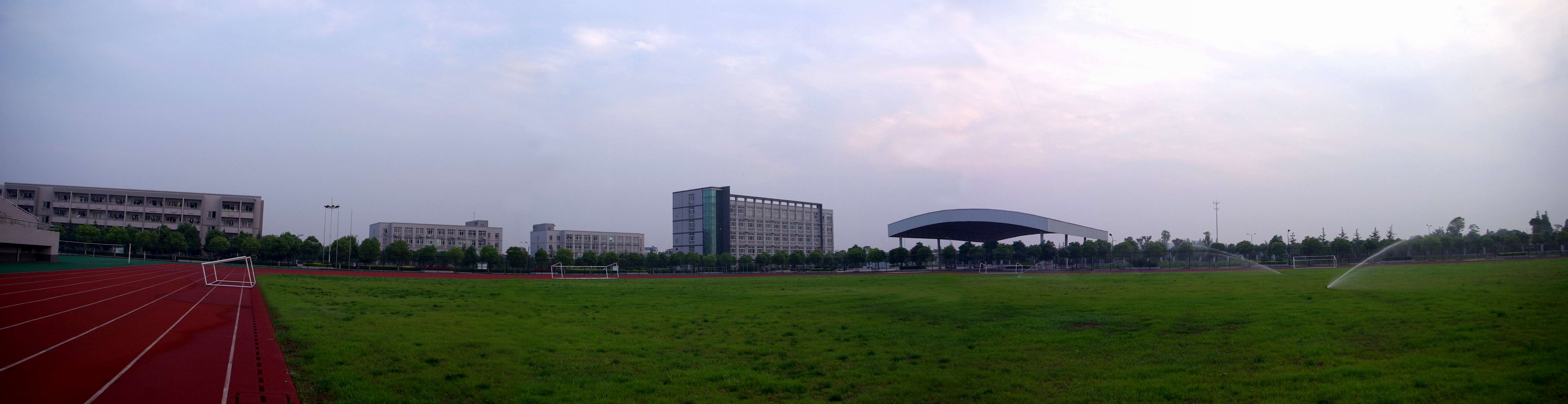  p>金山职业技术学院(简称金山学院)是经 a href="#" data-lemmaid="