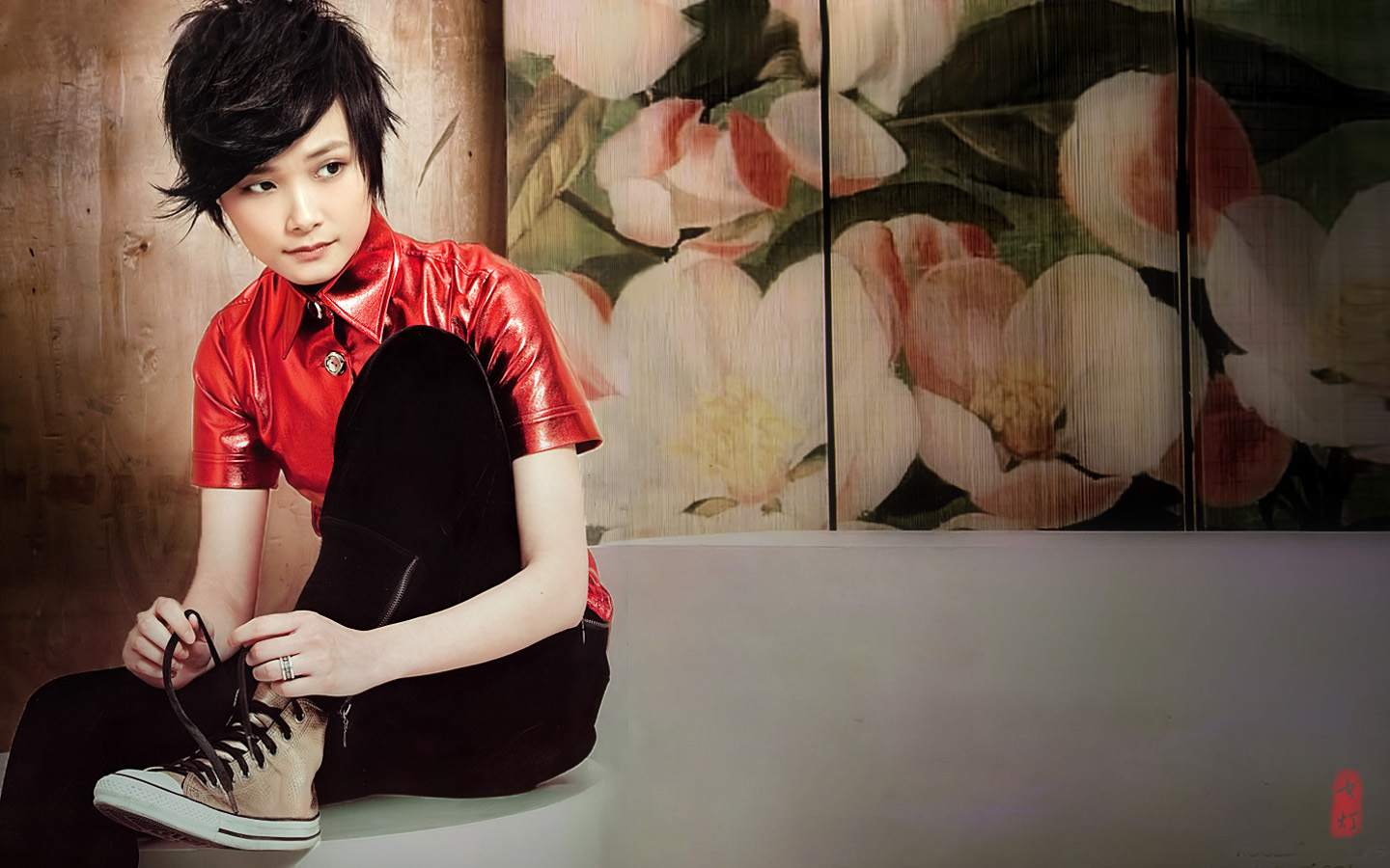  p data-id="gnx0hd1gzj">《loving》是李宇春专辑《皇后与梦想》中