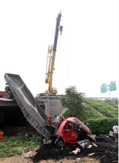 7·28河北石家庄翻车事故