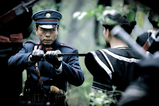  p>《百里夜刀》是海润影视等出品的年代剧,由 a href="#" data-lemma