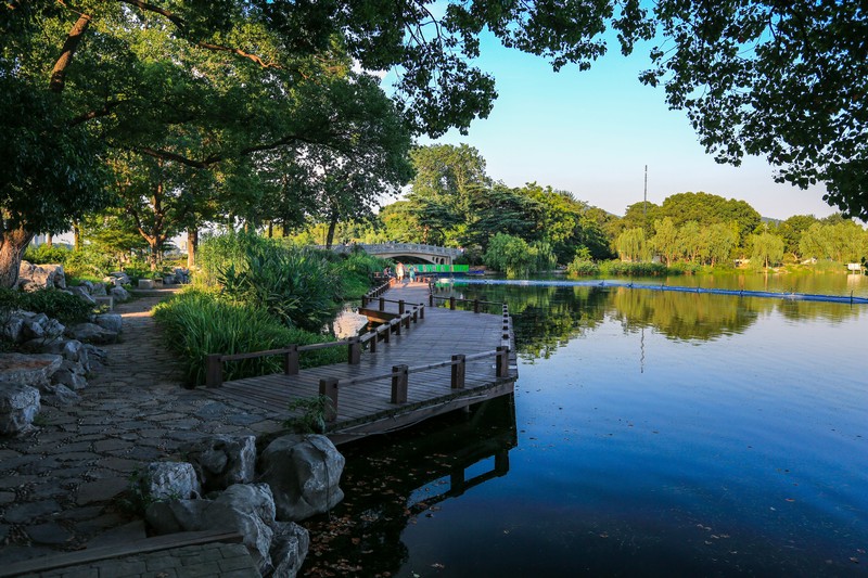  p>南京玄武湖风景区(xuanwu lake)位于江苏省 a target="_blank"