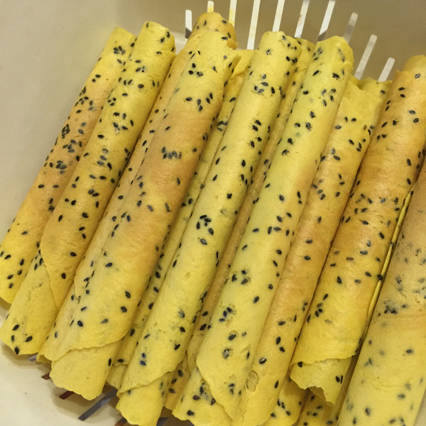 黑芝麻香酥蛋卷