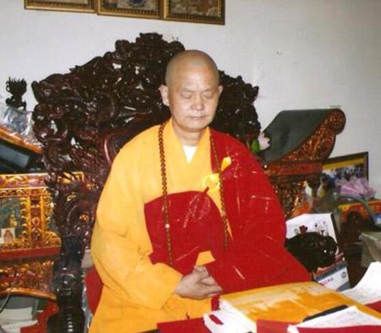  p>坚光法师,湖北省浠水县人,1947年12月出生,1984年于武汉归元寺礼上