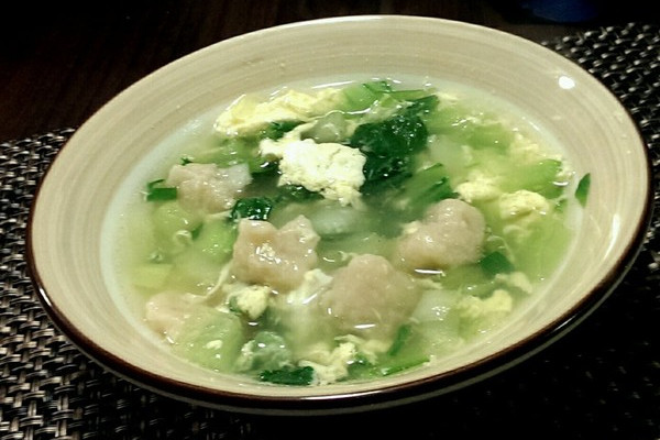 青菜鸡蛋面疙瘩汤